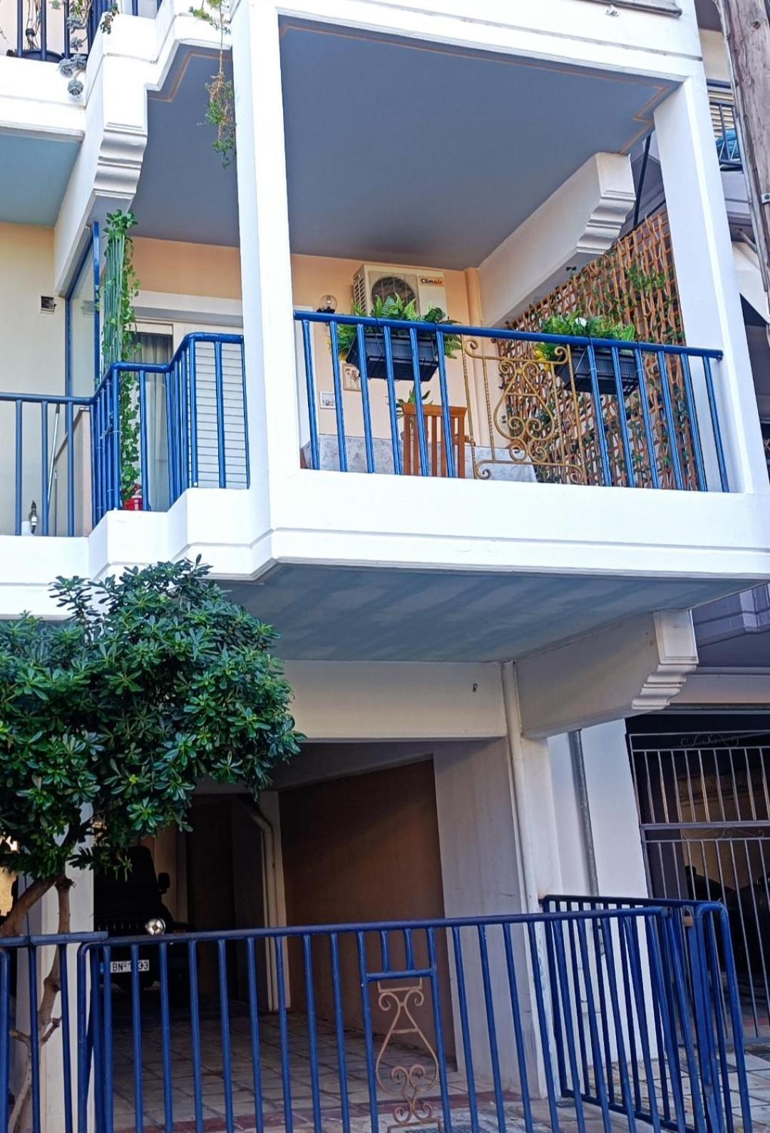 Central Sweet Home Larissa Exterior photo