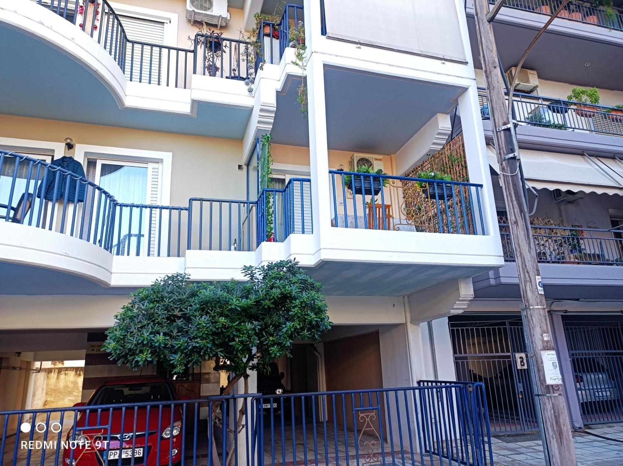 Central Sweet Home Larissa Exterior photo